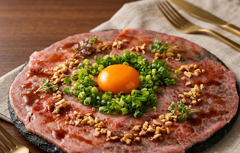 TEJI TOKYO テジトウキョウ 国産牛のシルクユッケ
