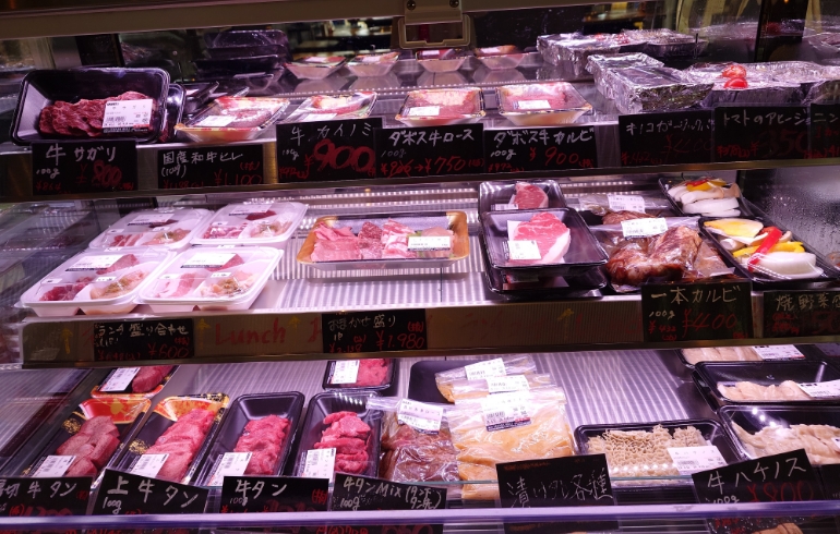 お肉1