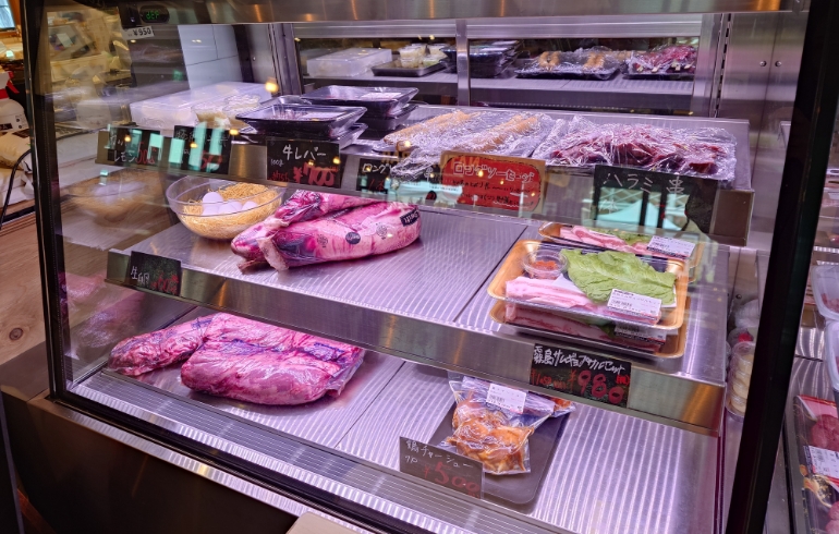 お肉3