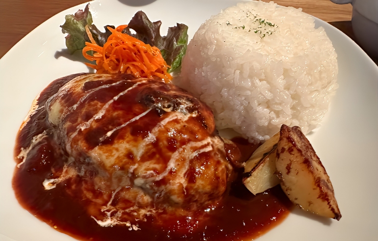 手ごねハンバーグ