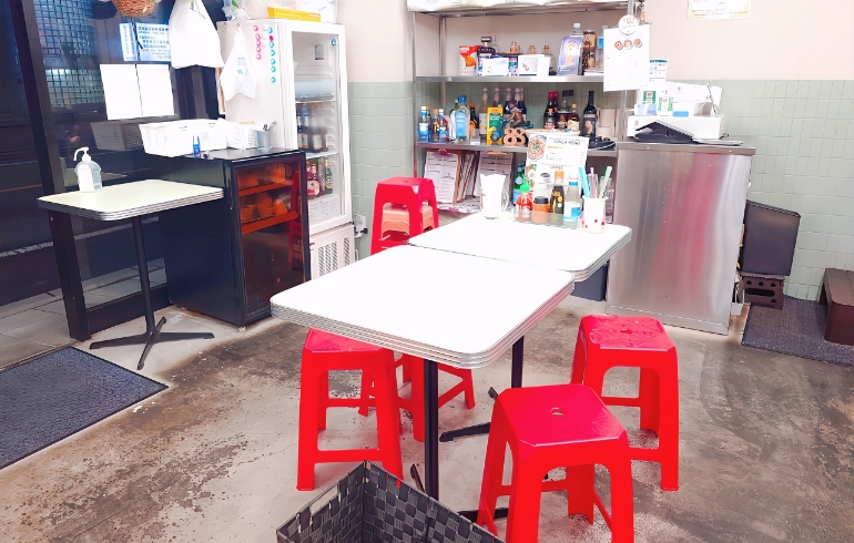 店内4