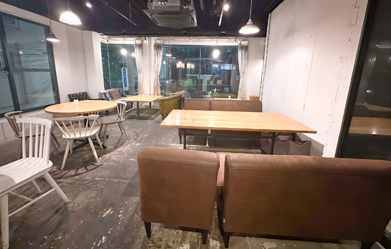店内6