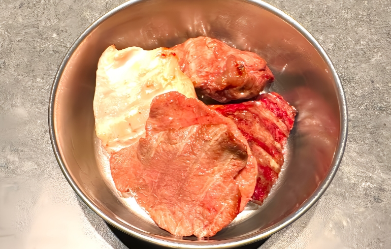 ワンちゃん用焼いたお肉盛り合わせ2