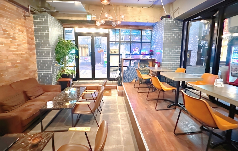 店内4