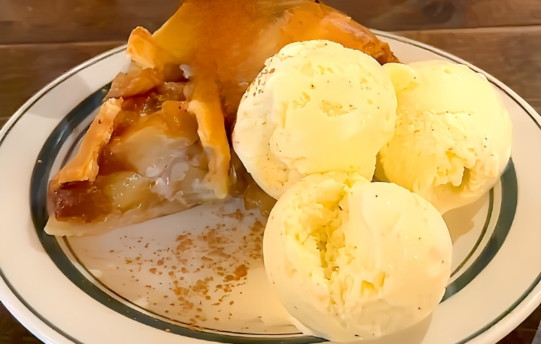 アップルパイとアイス