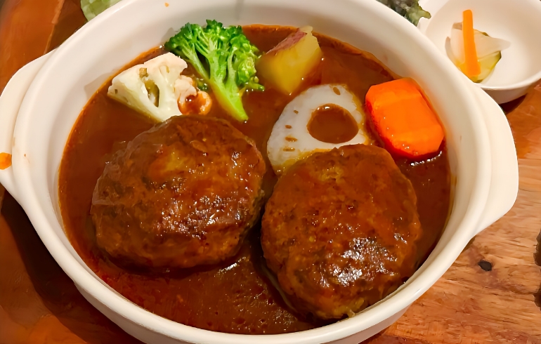 ごぼうレンコン煮込みハンバーグ