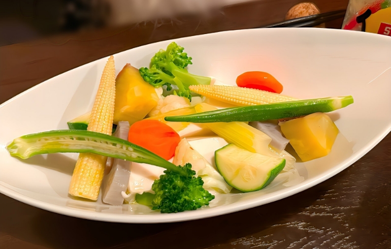 9種の野菜と豆腐の瞬間蒸しサラダ