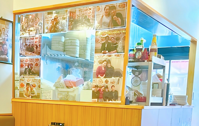 店内4