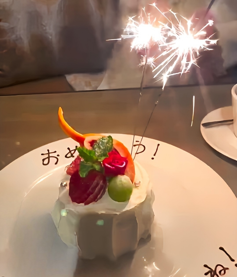 アニバーサリーホールケーキ