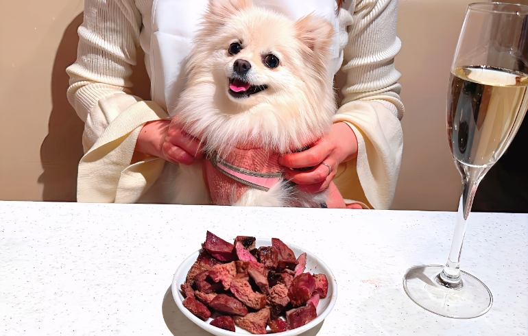 ゆめちゃんのお肉（炭火焼き後、カット済み）とゆめちゃん