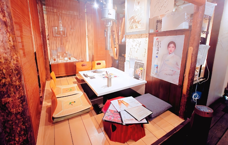 店内4