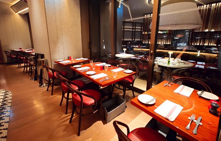 店内1