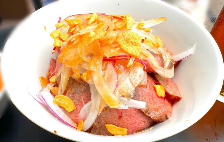 極上ローストビーフ丼