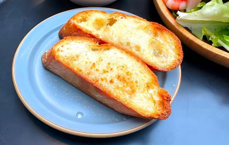 セットのパン