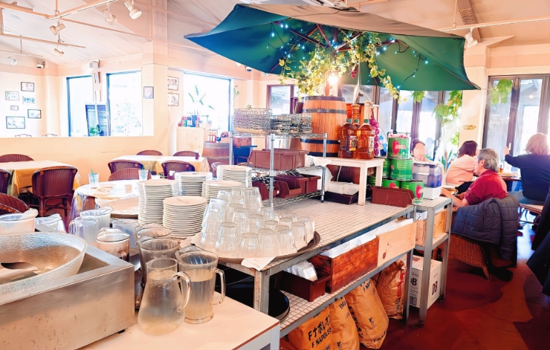 店内2