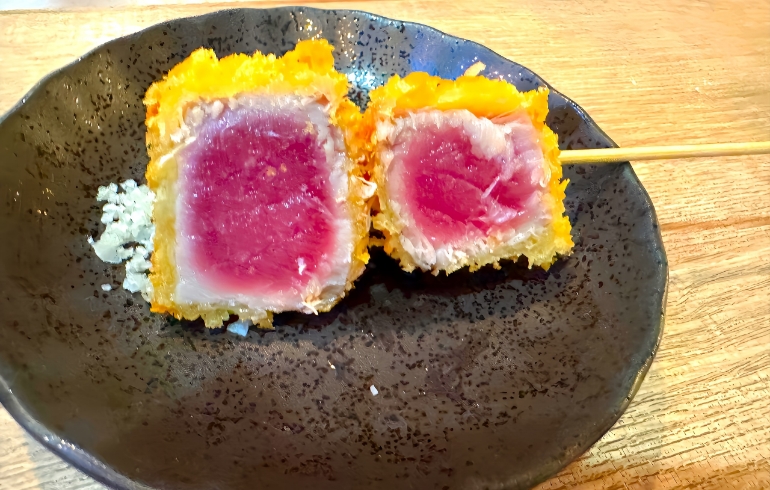 マグロの串カツ