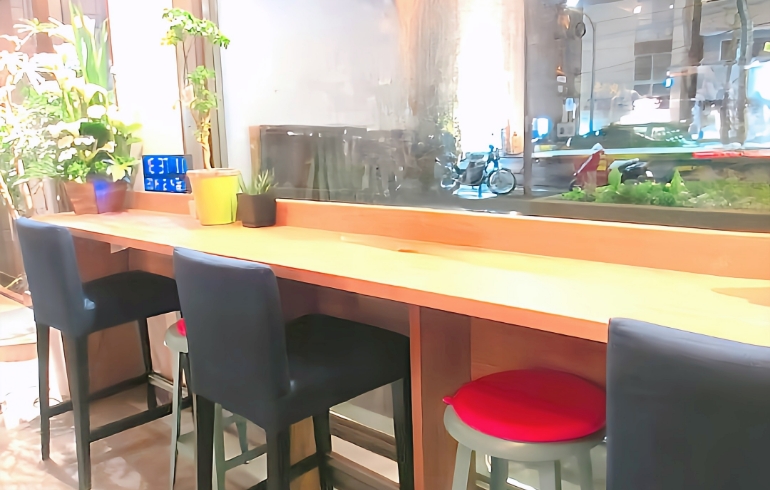 店内6