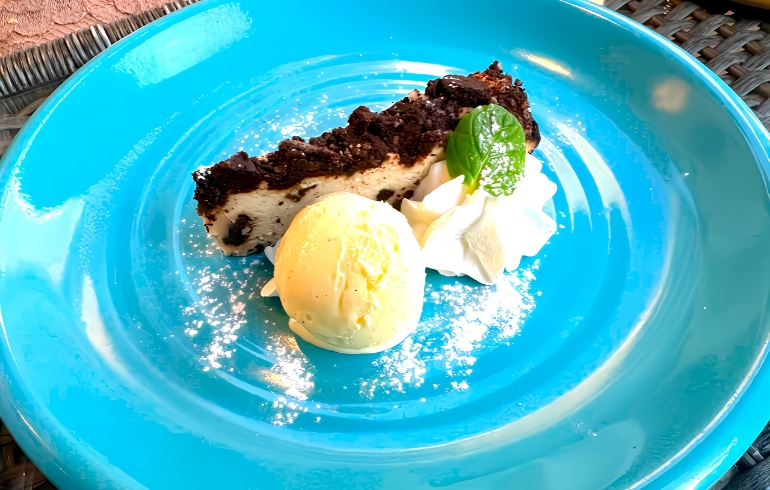 クッキークリームケーキ）