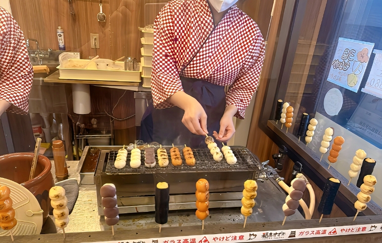 お団子各種（焼き中）