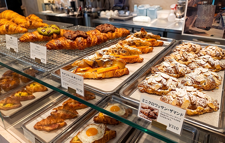 RISTRETTO & CROISSANT LABORATORIO ショーケース