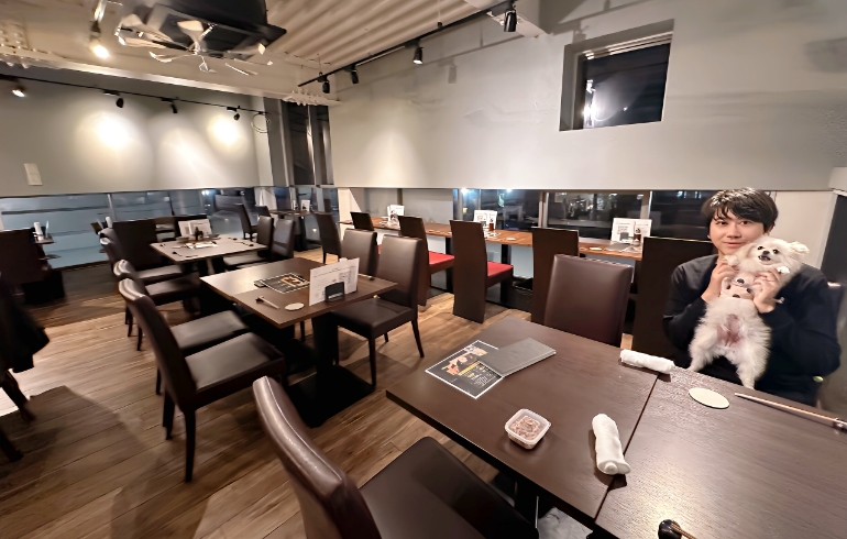 店内の様子B