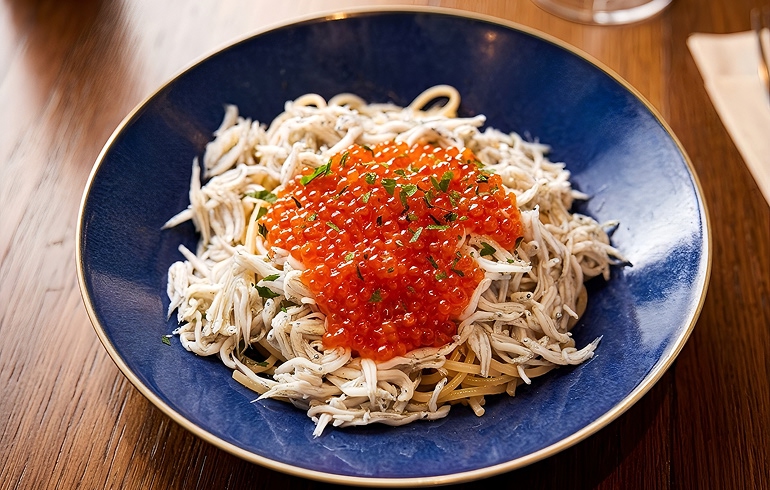 Frutti di Mare 横浜 シラスとイクラのペペロンチーノ