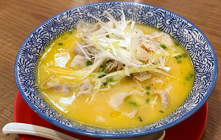 香港亭 中野店 黄金ラーメン