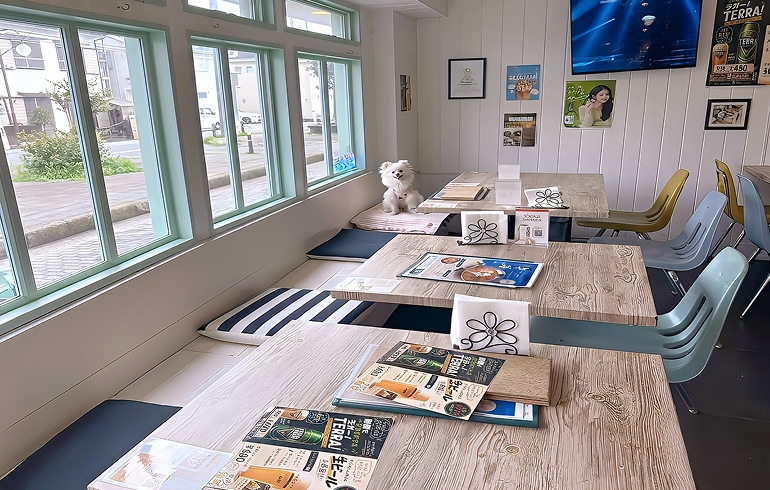 ONE'S CAFE 店内A