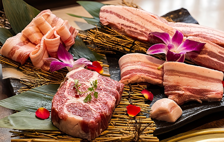 TEJI TOKYO テジトウキョウ ブランド豚食べ比べ盛り