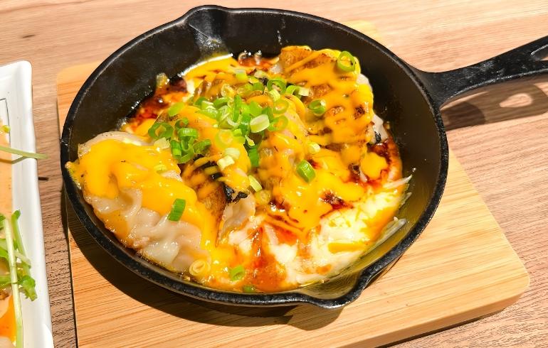 府中餃子バルあわ屋 の写真 3